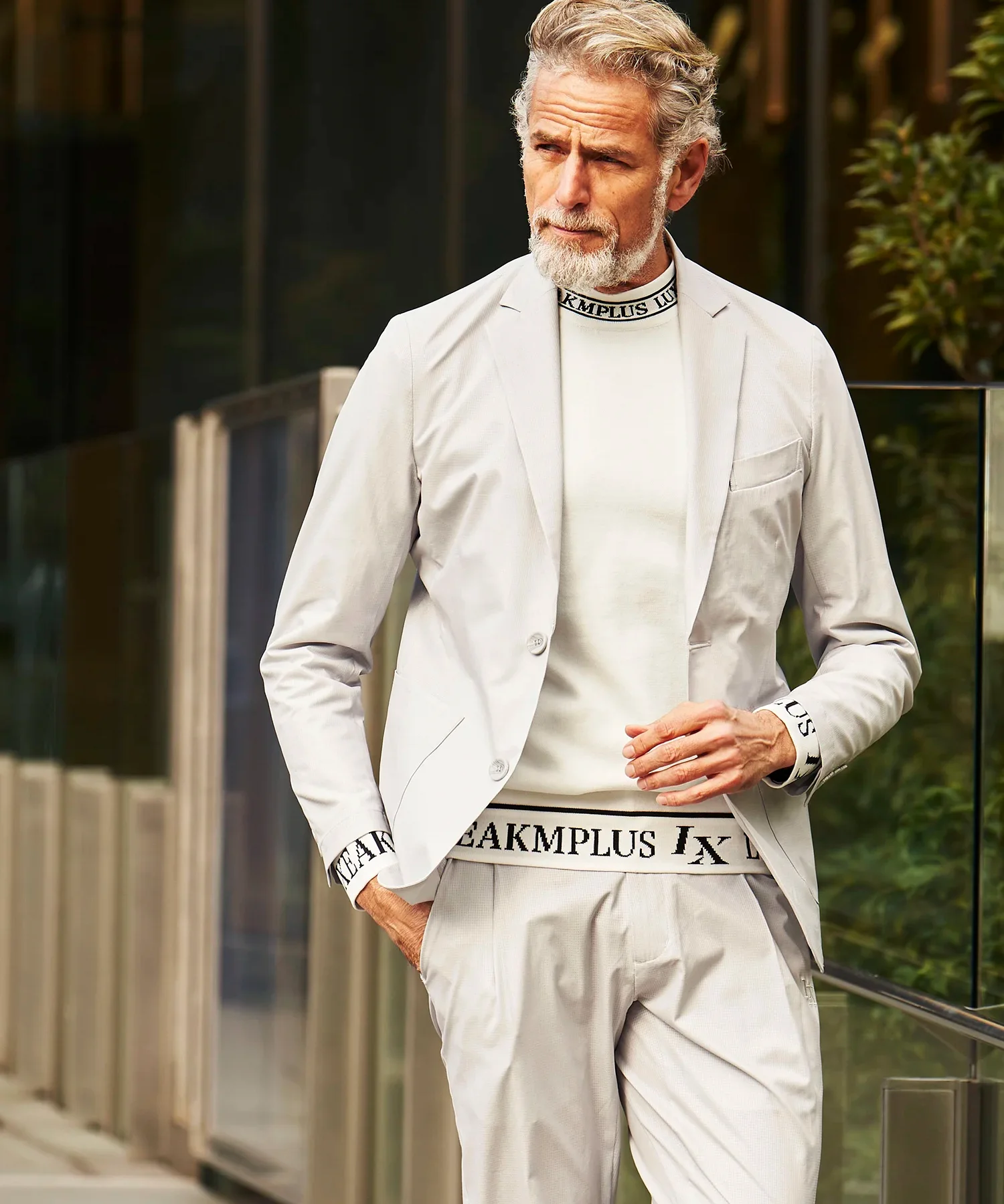 AERO LUXE 2025 AW Collection Top Image