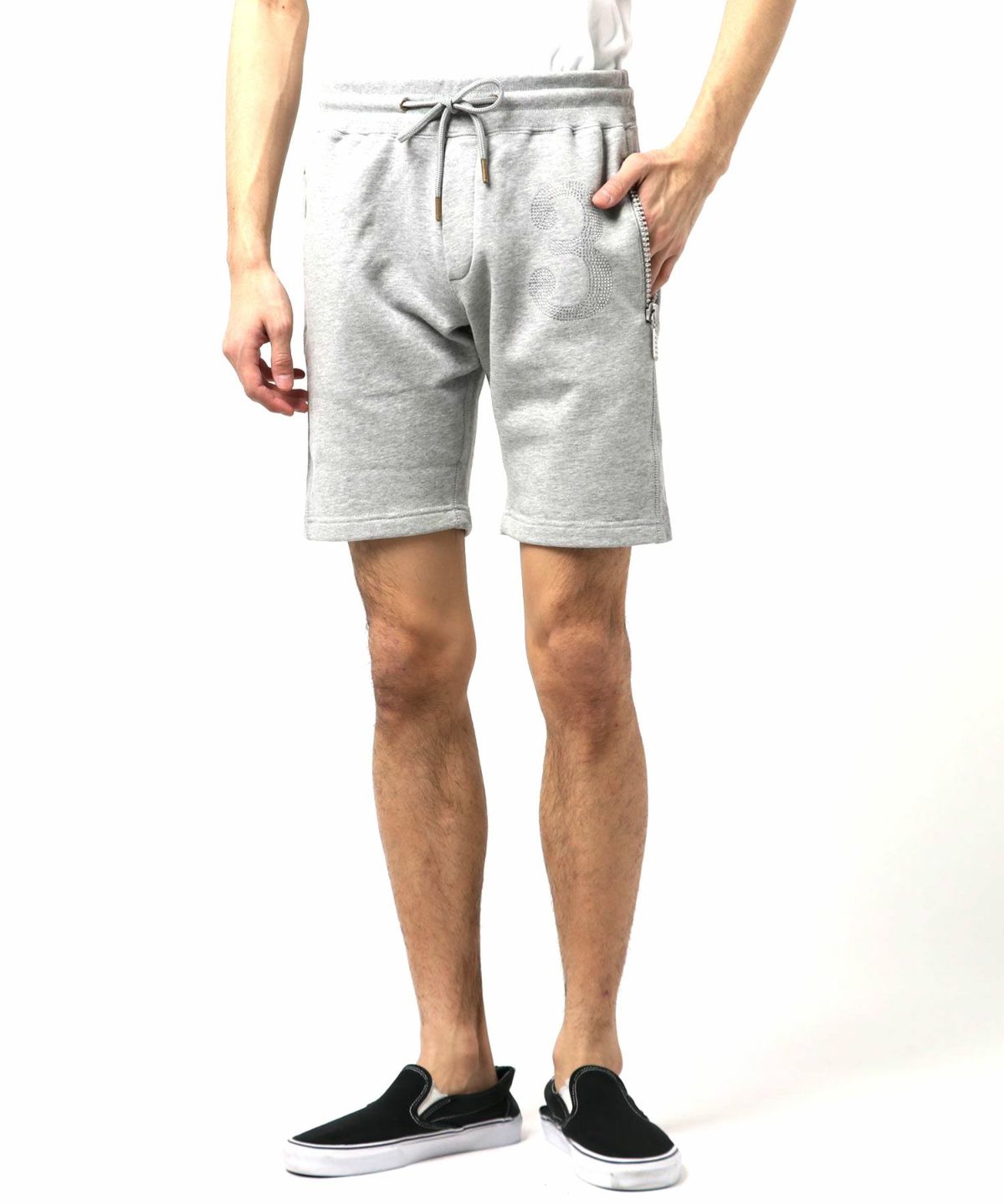 新品タグ付き ウノピゥウノウグァーレトレリラックス ラインストーンショートパンツ 1PIU1UGUALE3 RELAX(ウノピゥウノウグァーレトレ リラックス