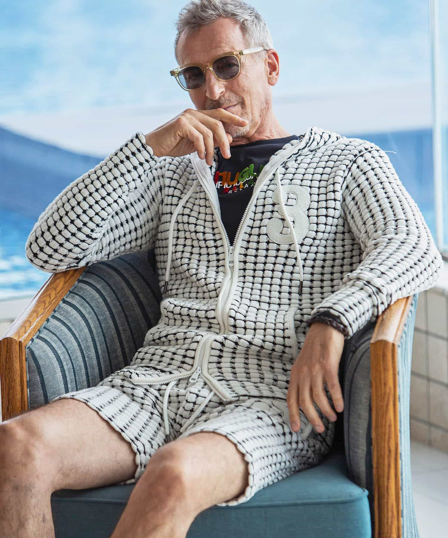 000000011403-26-xl.jpg?t=  