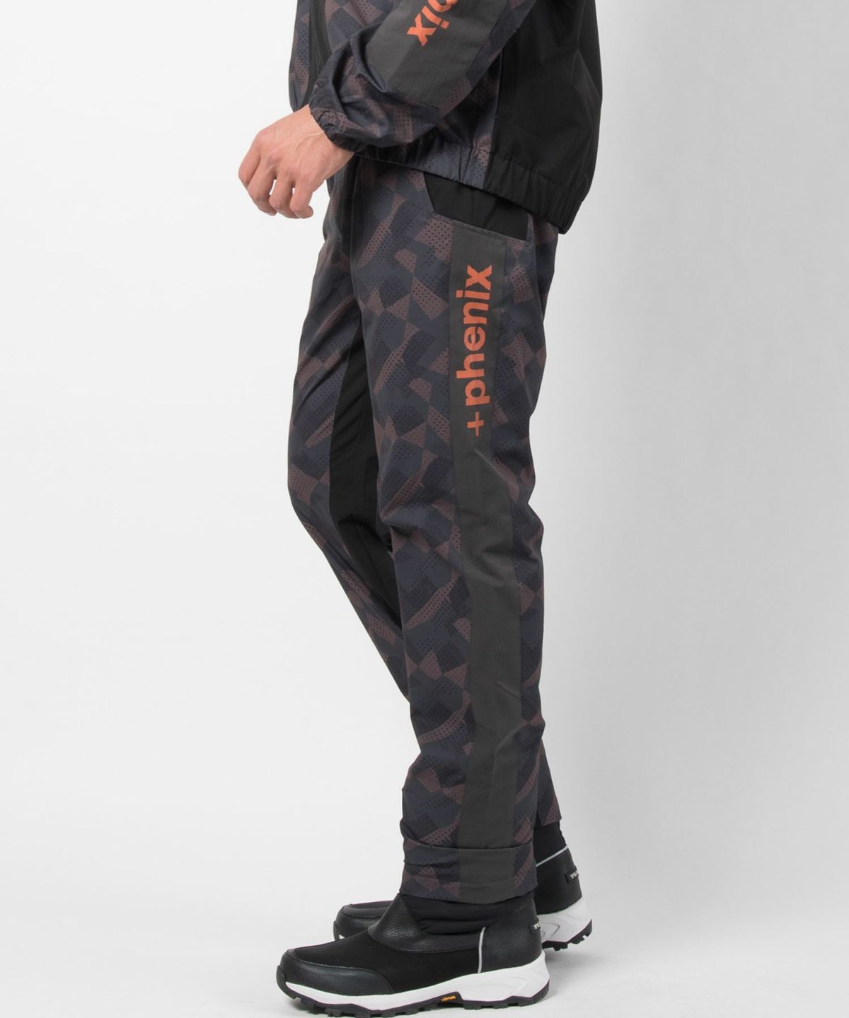 a 新品タグ付き PHENIX フェニックス Spray 2L Pants phenix(プラスフェニックス)GORE WEATHER PROOF OVER PANTS
