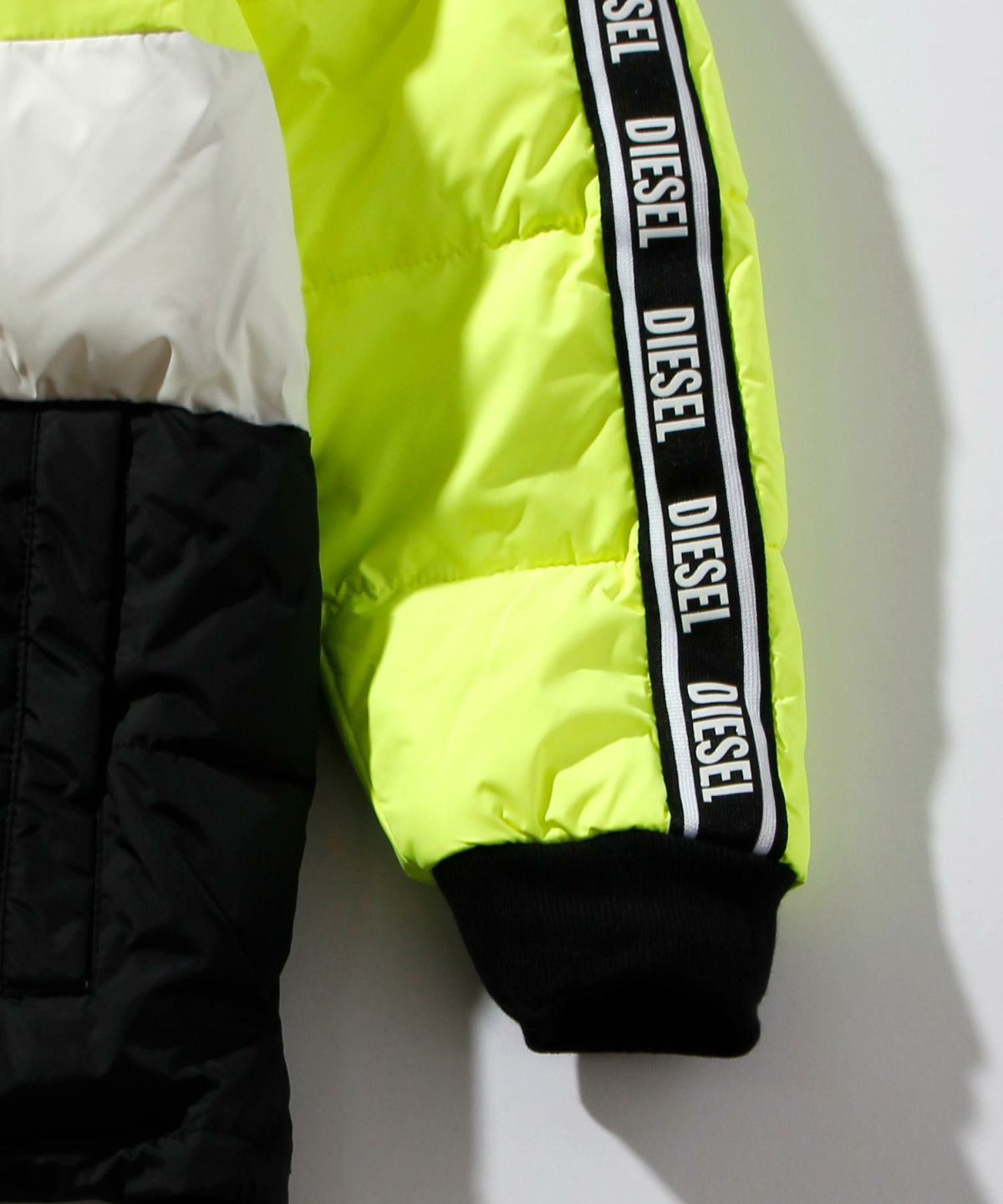 SALE☆ディーゼルジャンパー14Y （160㎝位） DIESEL ディーゼル 中綿ジャケット キッズサイズ:14歳 160cm