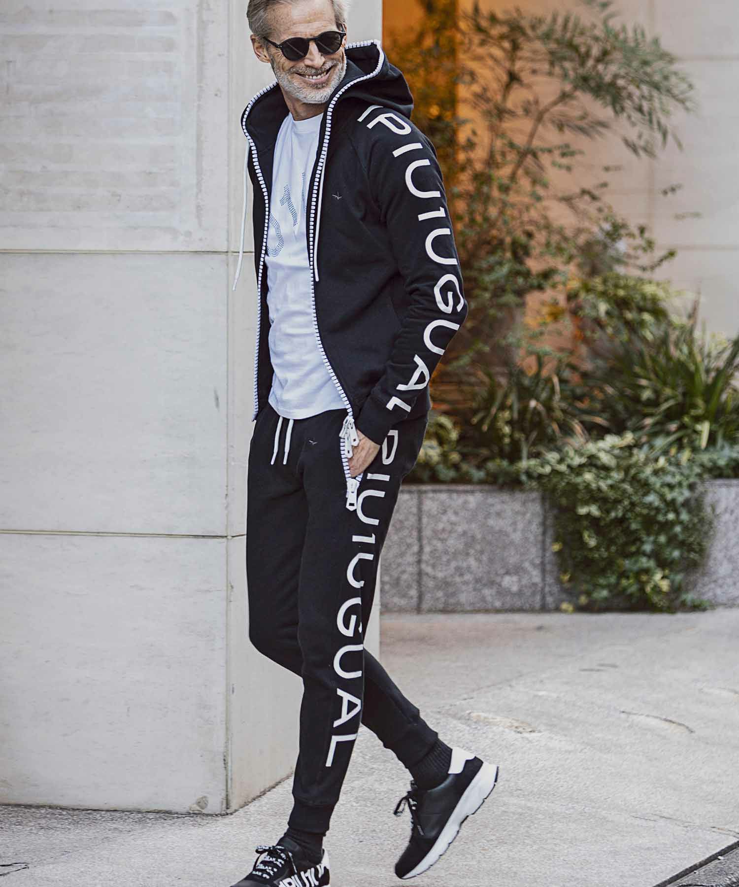 1PIU1UGUALE3 RELAX(ウノピゥウノウグァーレトレ リラックス)ビッグ 