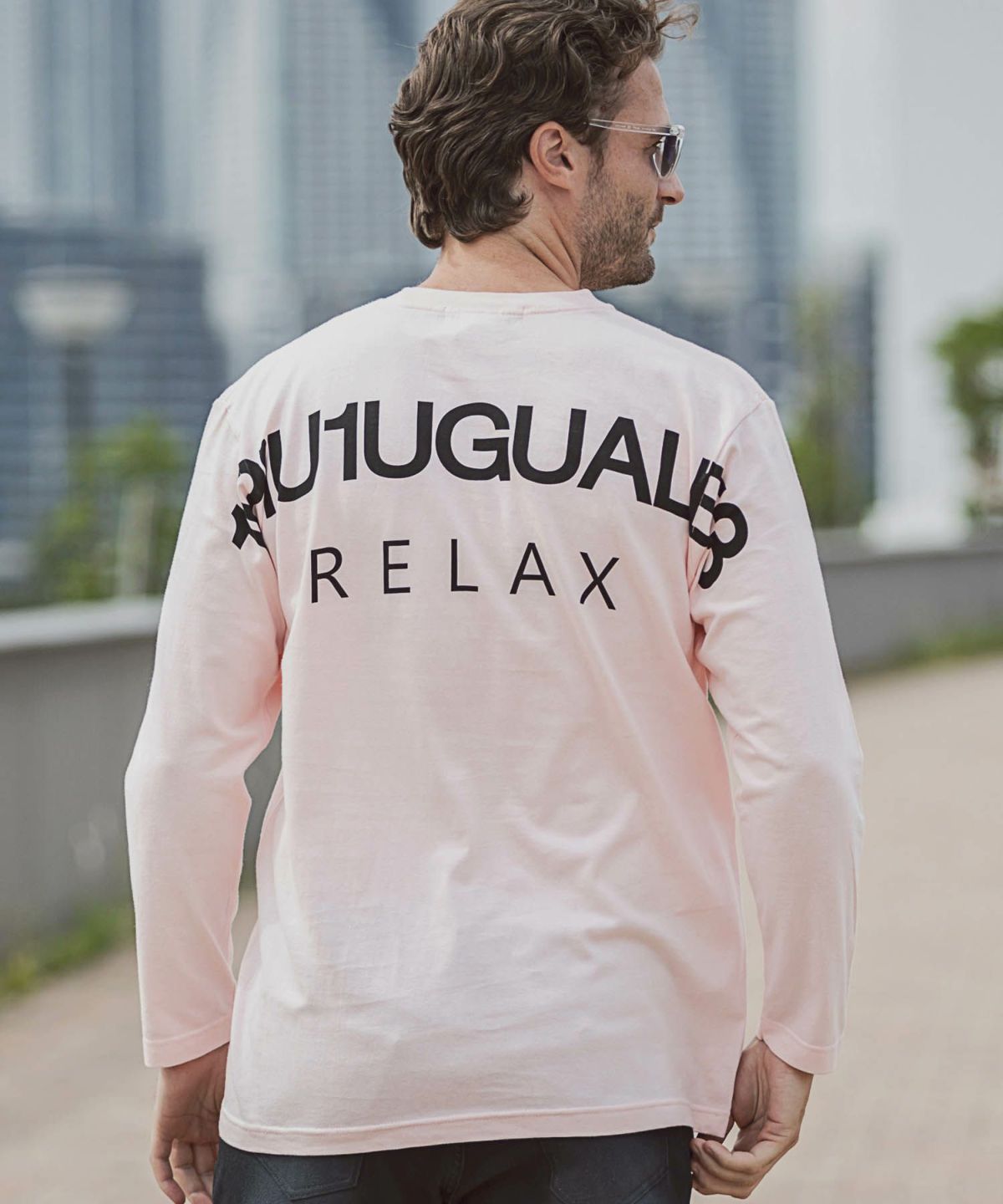 1PIU1UGUALE3 RELAX(ウノピゥウノウグァーレトレ リラックス)バックロゴプリント長袖Tシャツ |  SHIFFON公式通販サイト｜SHIFFON ONLINE STORE