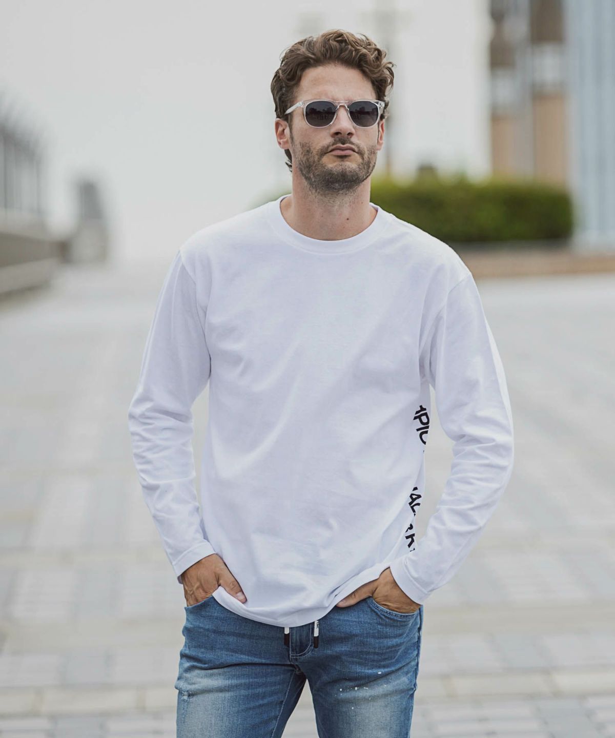 1PIU1UGUALE3 RELAX(ウノピゥウノウグァーレトレ リラックス)サイド