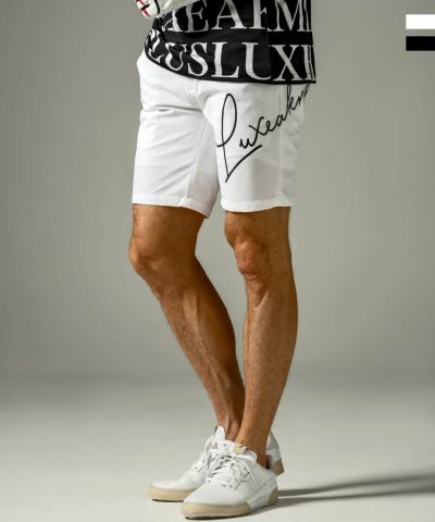 LUXEAKMPLUS(リュクスエイケイエムプラス)ゴルフ カーシヴロゴスーパーストレッチハーフパンツ