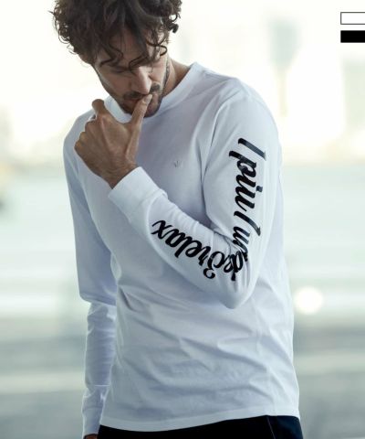 1PIU1UGUALE3 RELAX(ウノピゥウノウグァーレトレ リラックス)スリーブロゴロングTシャツ