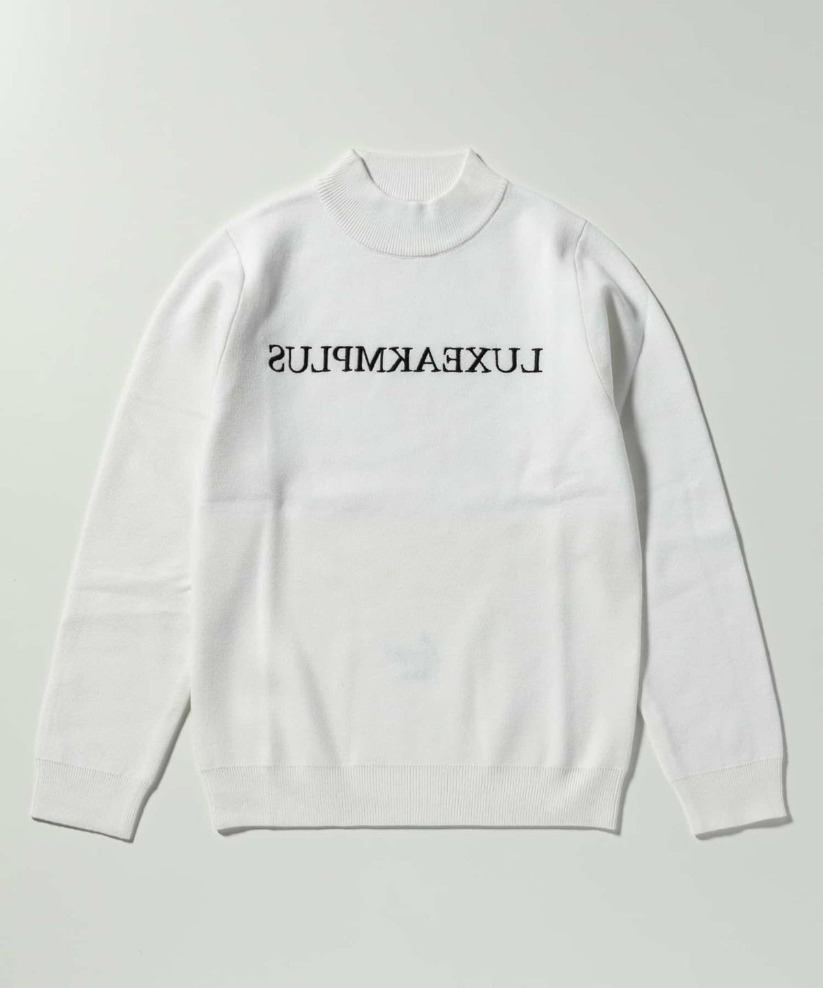 LUXEAKMPLUS(リュクスエイケイエムプラス)ゴルフ フロントロゴ