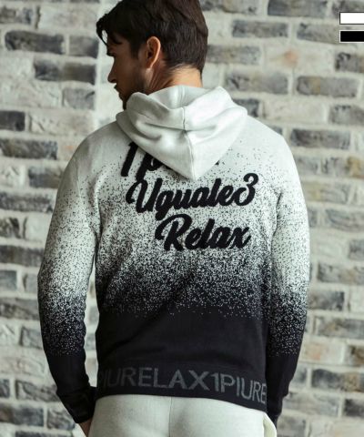 1PIU1UGUALE3 RELAX(ウノピゥウノウグァーレトレ リラックス)バックロゴグラデーションニットプルパーカー
