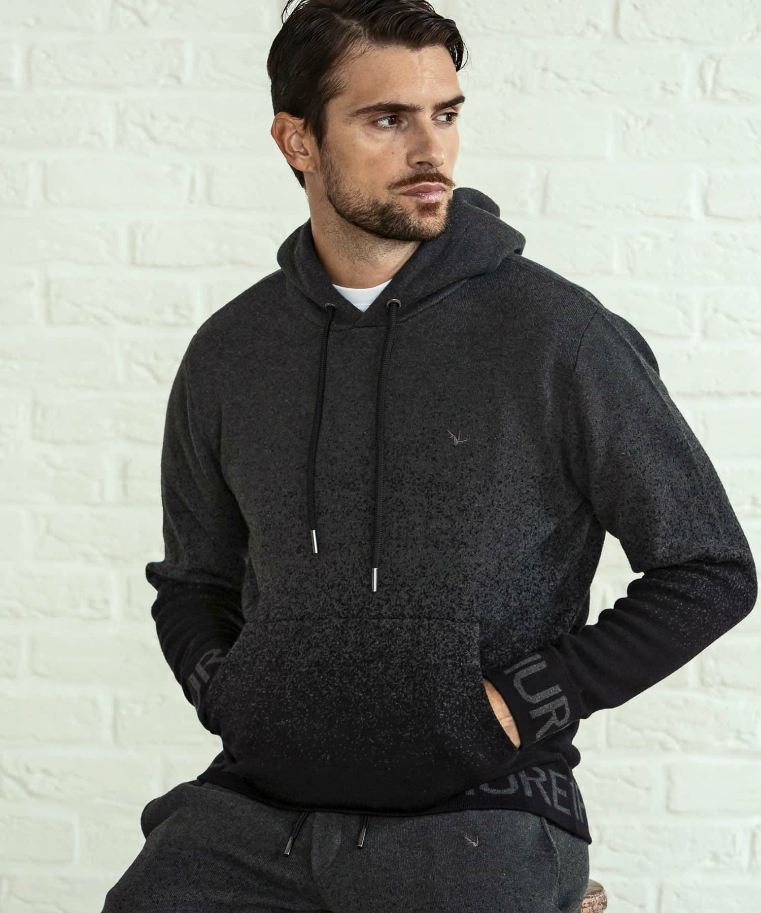 1PIU1UGUALE3 RELAX(ウノピゥウノウグァーレトレ リラックス)バック