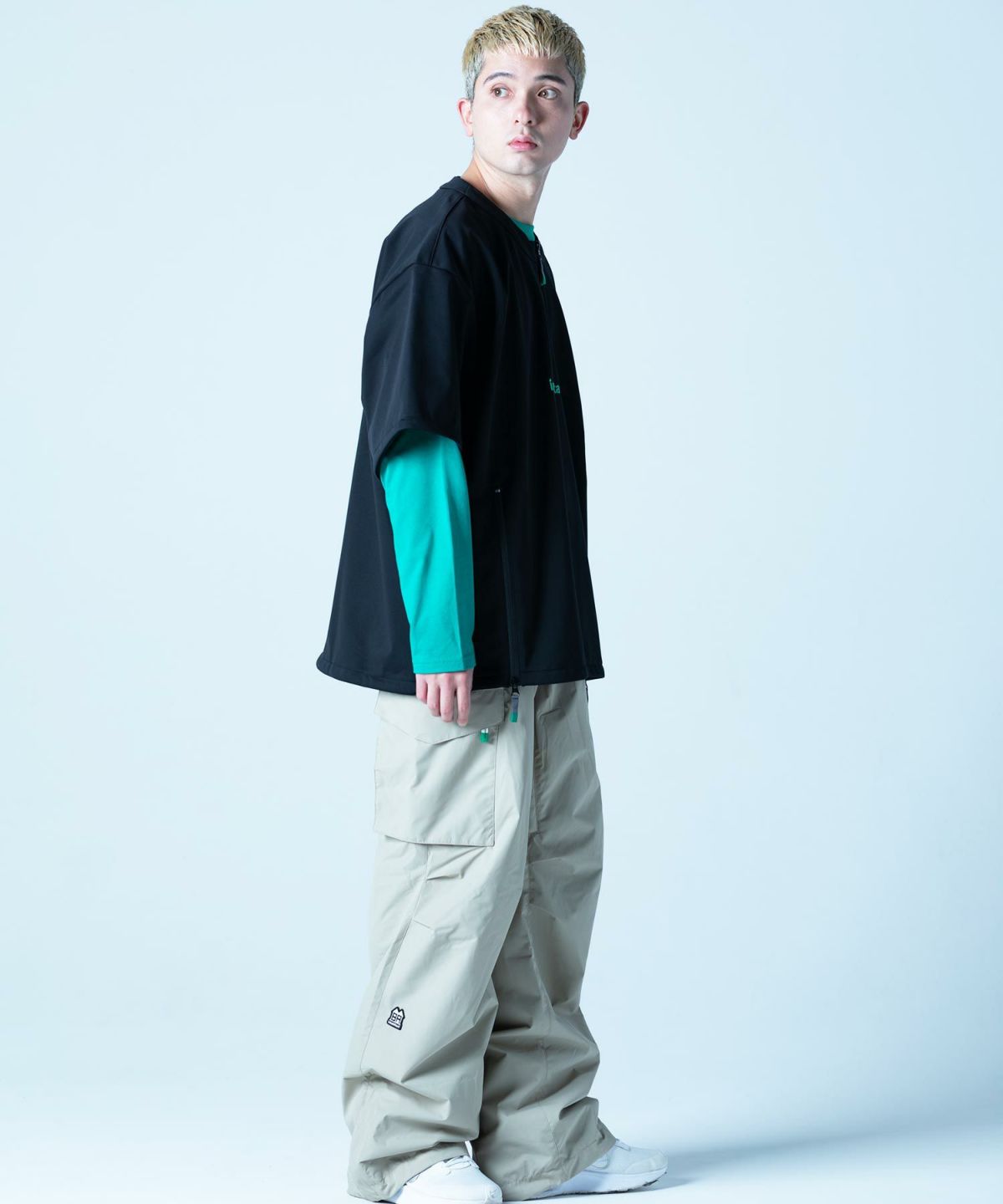 inhabitant(インハビタント)SOFT SHELL T-SHIRTS/ソフトシェルTシャツ/半袖/スノー/耐水/撥水 /ハーフジップ/高耐久加工スキーウェア/スノーボードウェア | SHIFFON公式通販サイト｜SHIFFON ONLINE STORE