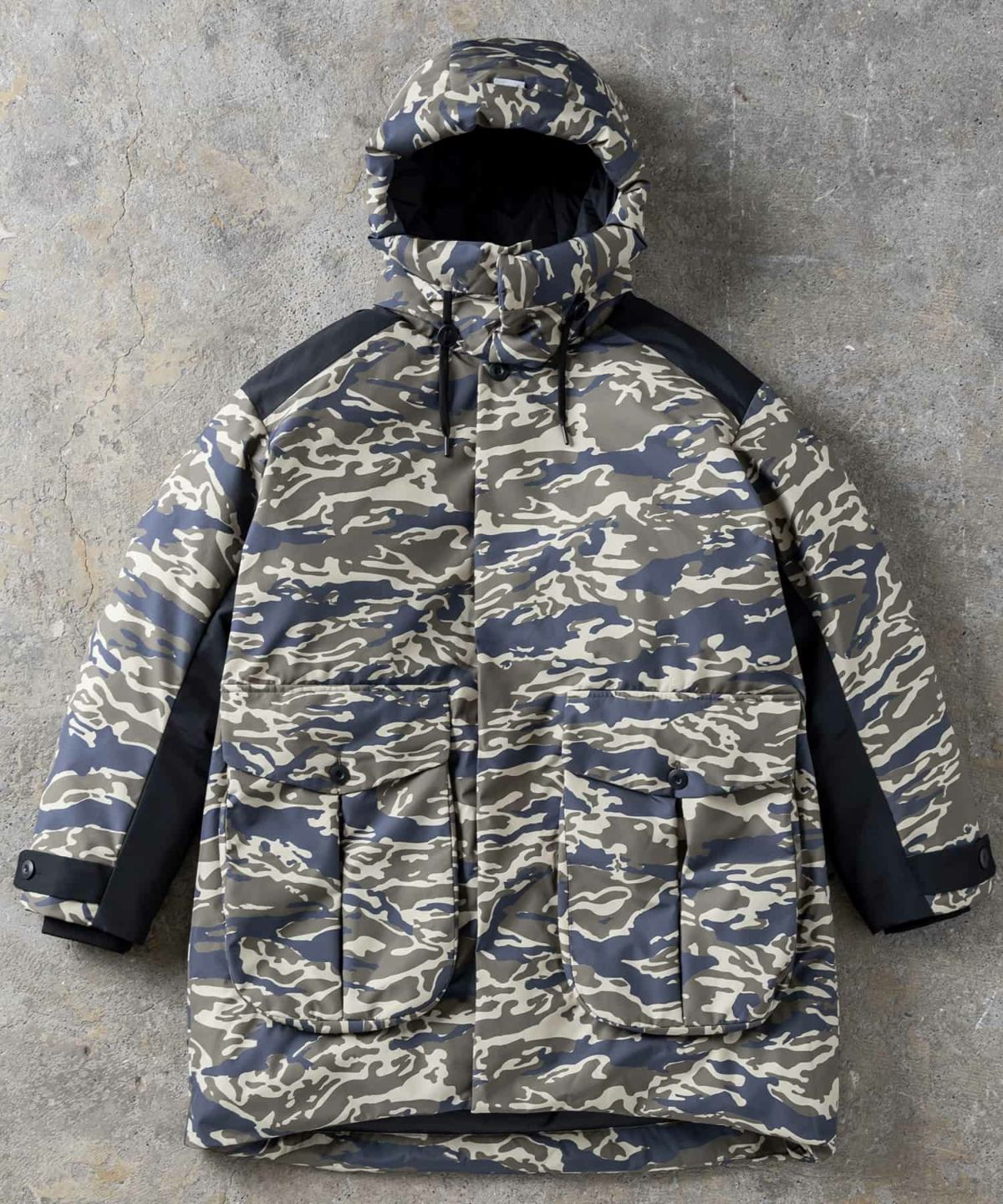 phenix(プラスフェニックス)GORE DOWN CARGO COAT / WINDSTOPPER