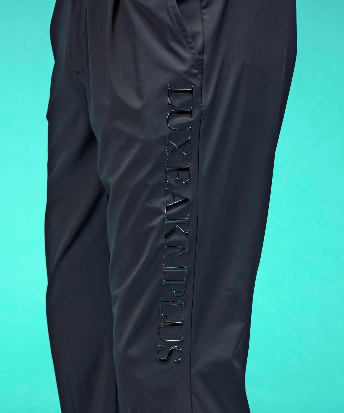 LUXEAKMPLUS(リュクスエイケイエムプラス)ゴルフ サイドロゴストレッチ