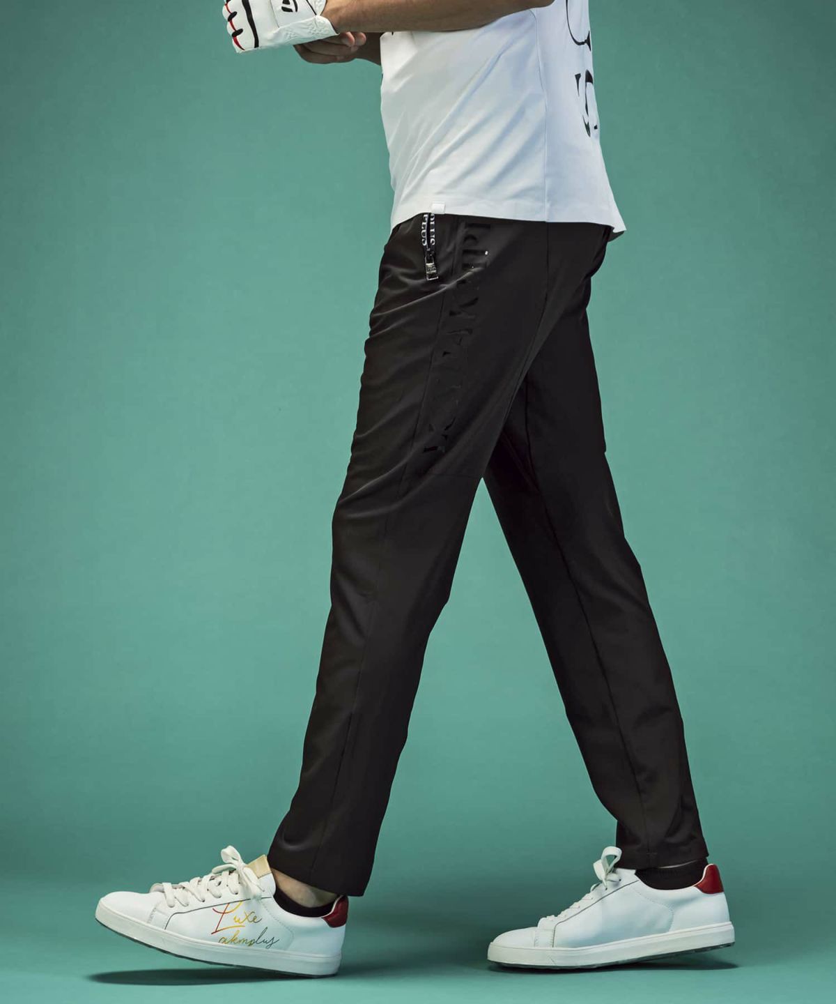 LUXEAKMPLUS(リュクスエイケイエムプラス)ゴルフ サイドロゴパンツ