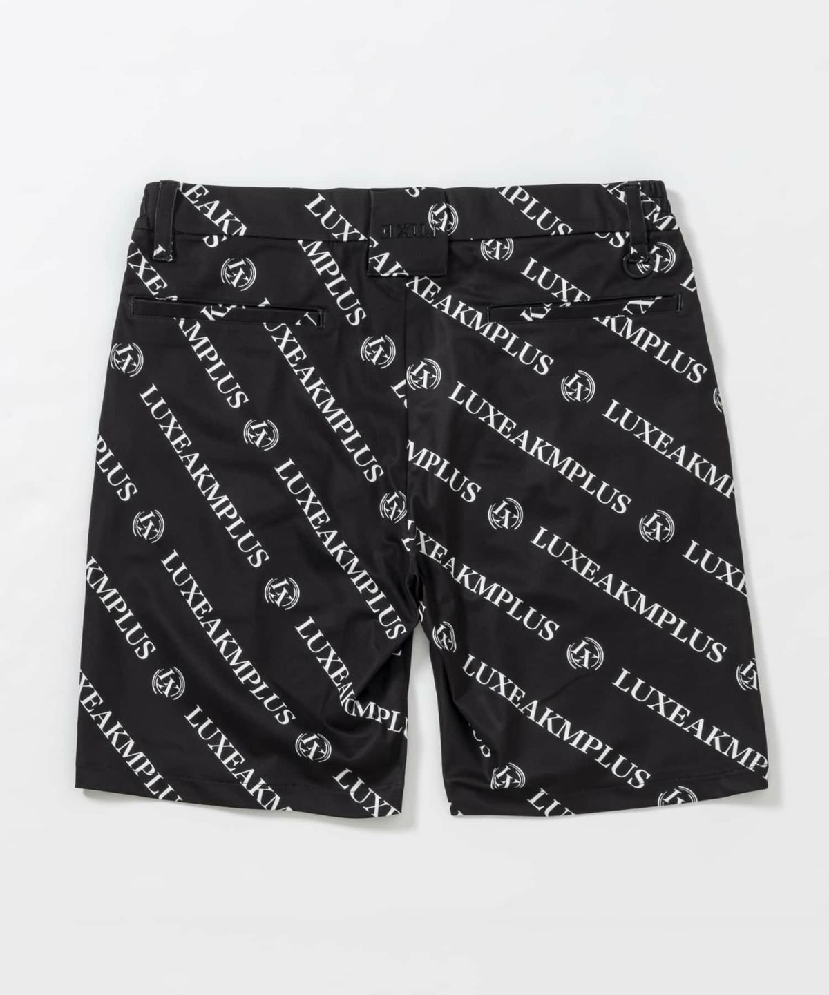 【特価】【LUXEAKMPLUS】 ゴルフ 総柄ロゴハーフパンツ　ブラック LUXEAKMPLUS(リュクスエイケイエムプラス)ゴルフ 総柄ロゴハーフ