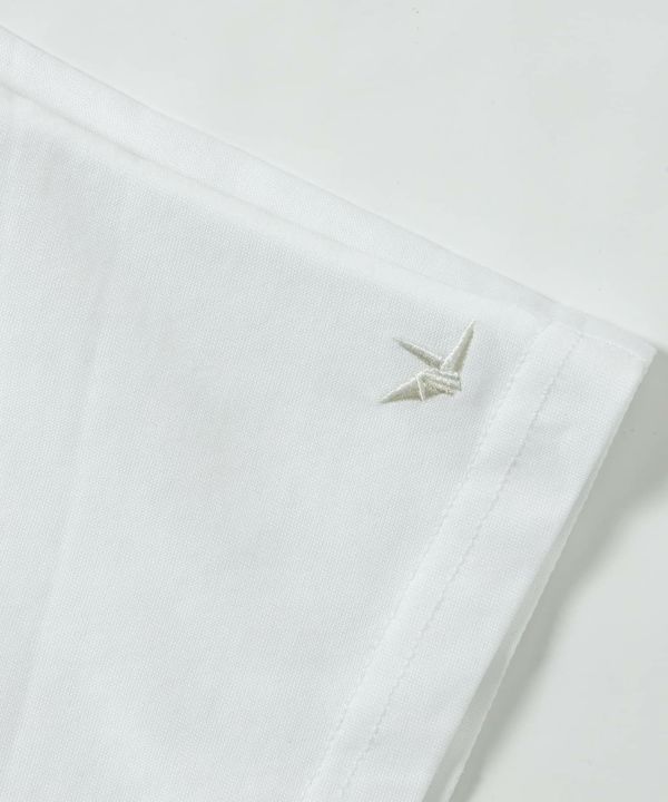 1PIU1UGUALE3 RELAX(ウノピゥウノウグァーレトレ リラックス)縦ロゴ