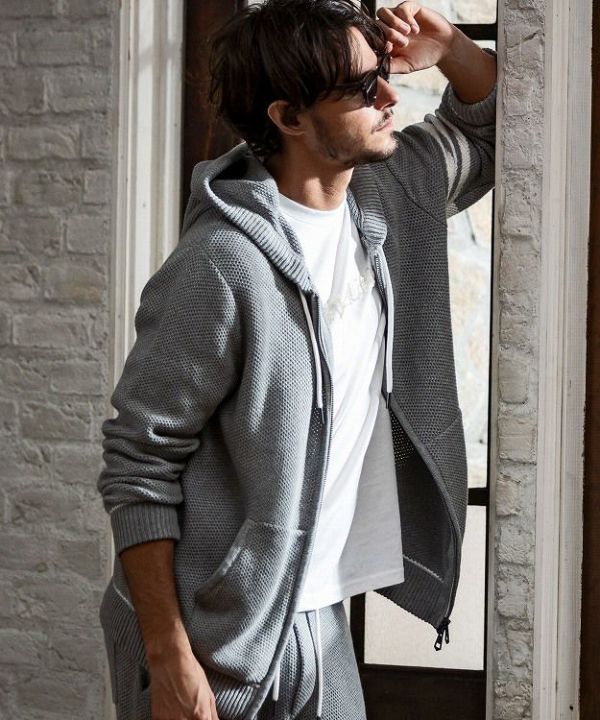 【新品】1PIU1UGUALE3 /ウノピゥ ウノウグァーレトレ ニット　グレー 1PIU1UGUALE3 RELAX ウノピゥウノウグァーレトレ リラックス バック