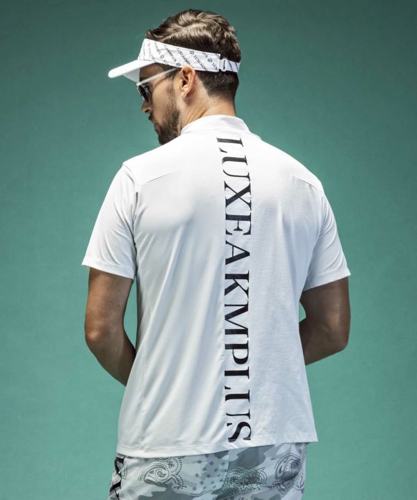 LUXEAKMPLUS(リュクスエイケイエムプラス)ゴルフ バックロゴ半袖モックネックTシャツ