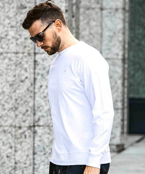 【新品】1PIU1UGUALE3 RELAX／ワッペンロゴ ロンT カットソー 1PIU1UGUALE3 RELAX ウノピゥウノウグァーレトレ ラインストーン