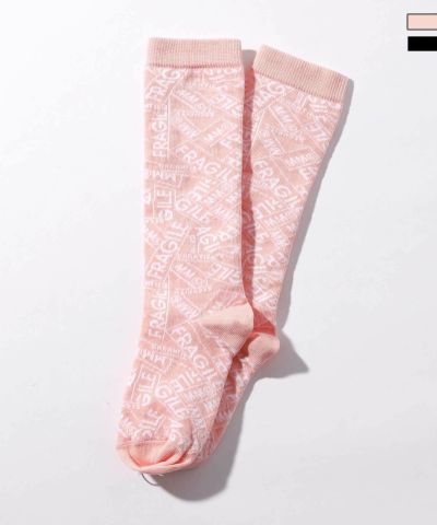 MM6 Maison Margiela(エムエム6 メゾン マルジェラ)Kids & Junior ブランドロゴ総柄ソックス靴下