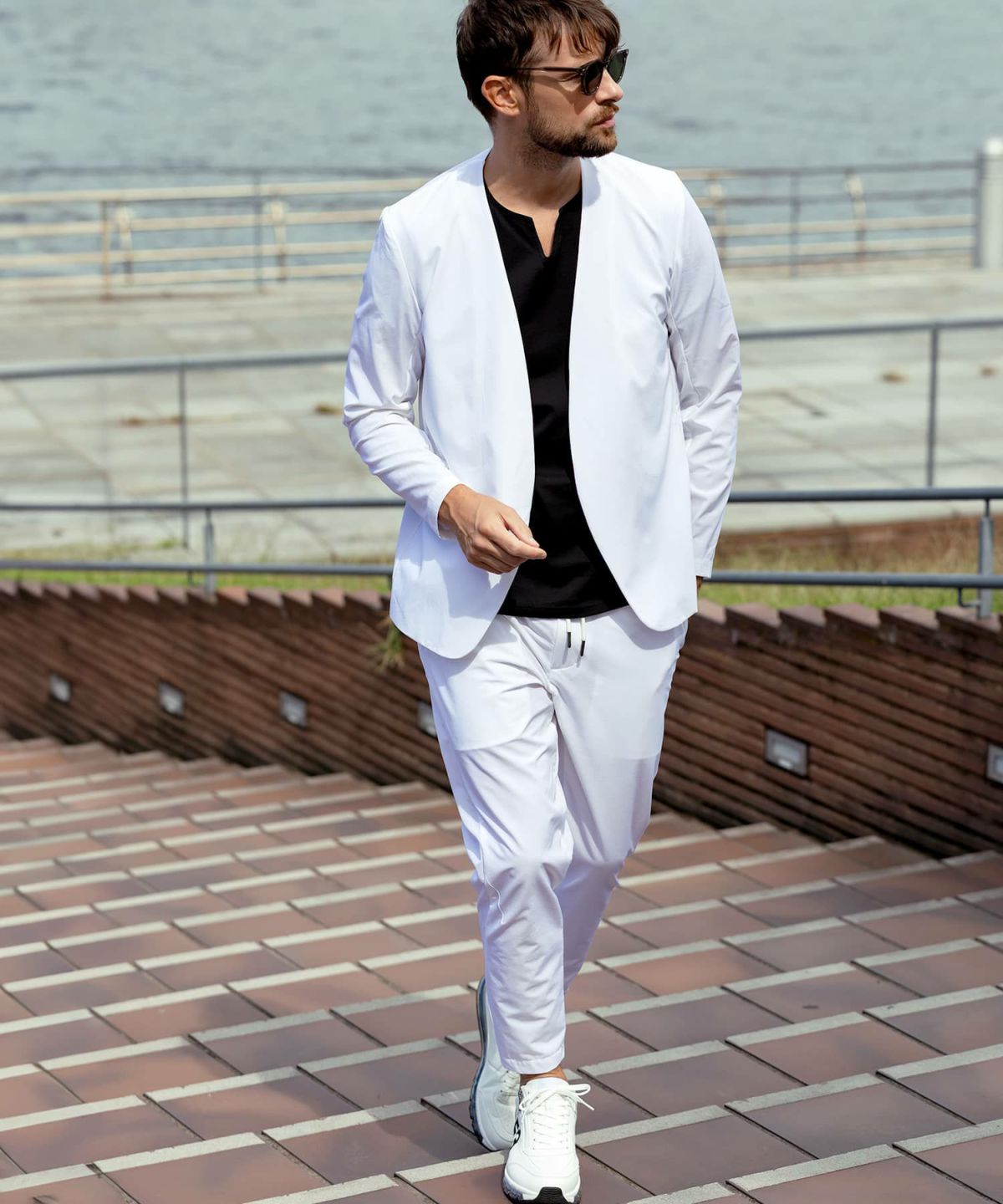 1PIU1UGUALE3 RELAX(ウノピゥウノウグァーレトレ リラックス)パー