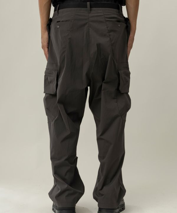 alk phenix(アルクフェニックス)Cargo Pants KAR/カーゴパンツ/大容量ポケット/ロングパンツ/メンズパンツ/撥水/ザックポケット/karu-stretch  taffeta II | SHIFFON公式通販サイト｜SHIFFON ONLINE STORE