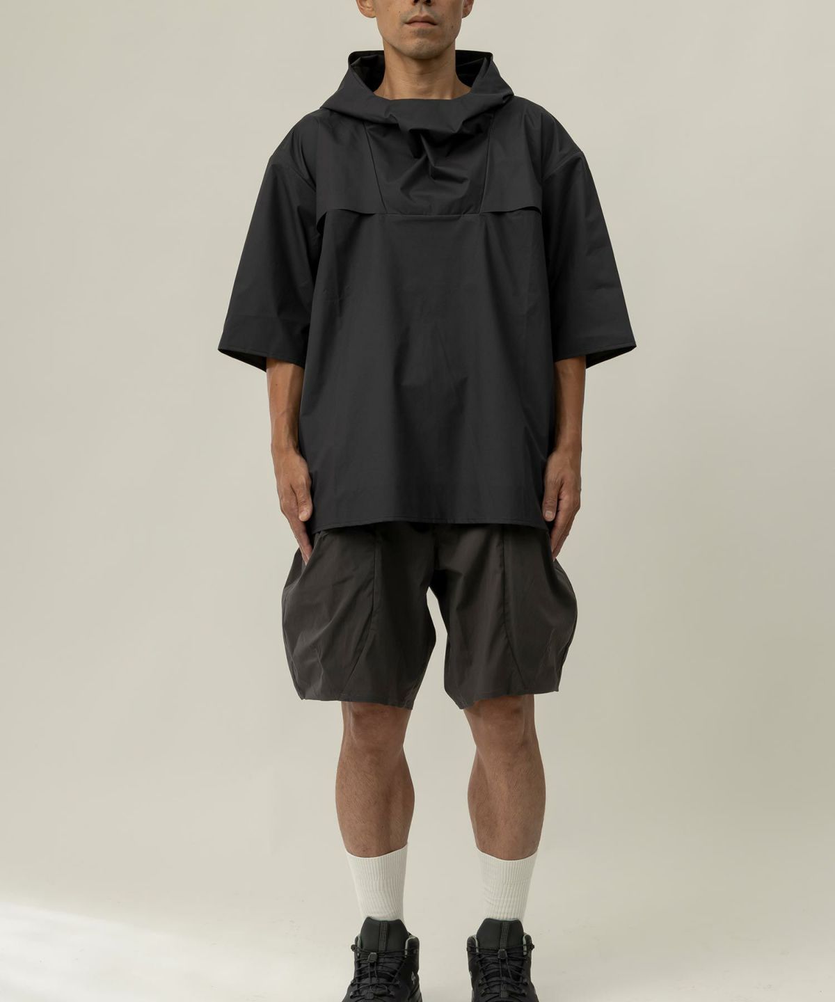 alk phenix(アルクフェニックス)Rain T-shirts GTX / WINDSTOPPER プロダクト by GORE-TEX  LABS/ウィンドストッパー/ゴアテックス/Tシャツジャケット/ベンチレーション付き/ウインドジャケット/テックウェア/ウルトラライト/耐水/撥水/RAIN  