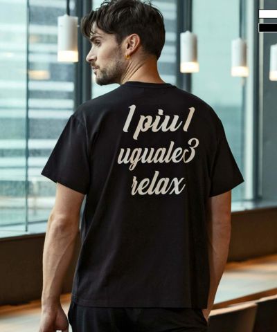 1PIU1UGUALE3 RELAX(ウノピゥウノウグァーレトレ リラックス)バックグリッターロゴ半袖Tシャツ