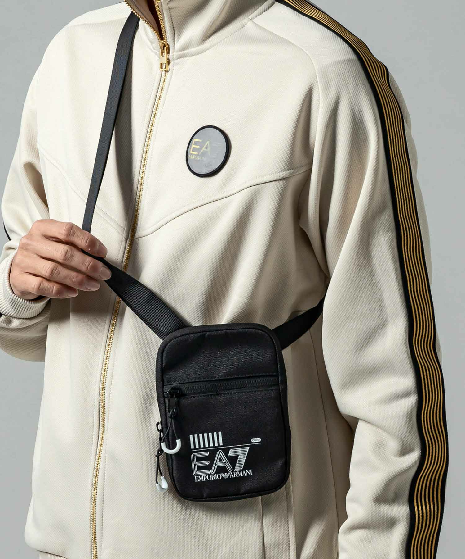 EMPORIO ARMANI EA7(イーエーセブン)TRAIN CORE U MINI POUCH BAG 