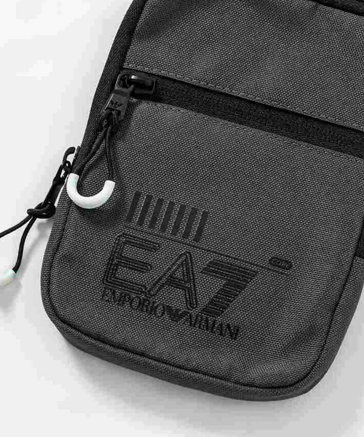 EA7(イーエーセブン)TRAIN CORE U MINI POUCH BAG/ショルダーバッグ/ミニバッグ/サコッシュ/ロゴ |  SHIFFON公式通販サイト｜SHIFFON ONLINE STORE