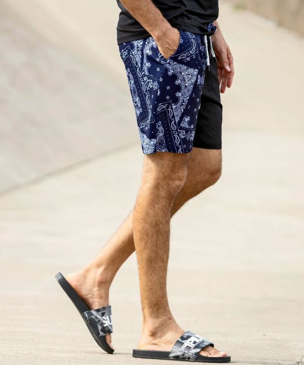 1PIU1UGUALE3 × BEGG&CO MINI SCALF ペイズリー 1PIU1UGUALE3 RELAX - ALOHA PAISLEY SHORT PANTS / ペイズリー