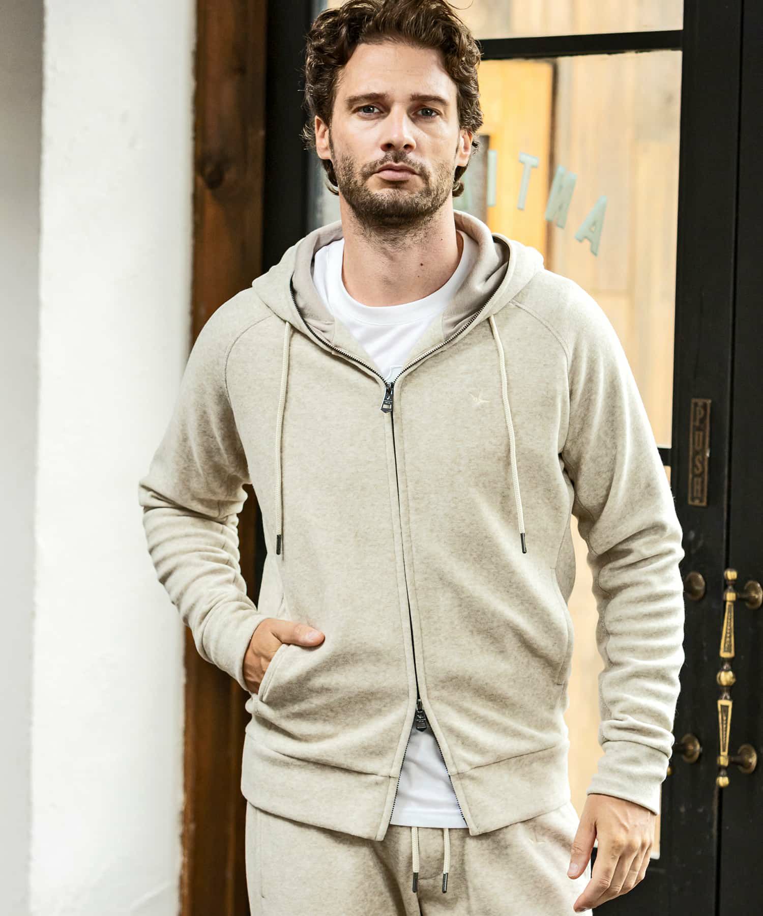 1PIU1UGUALE3 RELAX(ウノピゥウノウグァーレトレ リラックス  