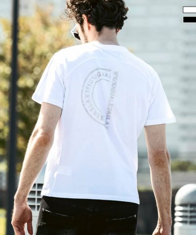 1PIU1UGUALE3 RELAX(ウノピゥウノウグァーレトレ リラックス)ラインストーンバックロゴ半袖Tシャツ