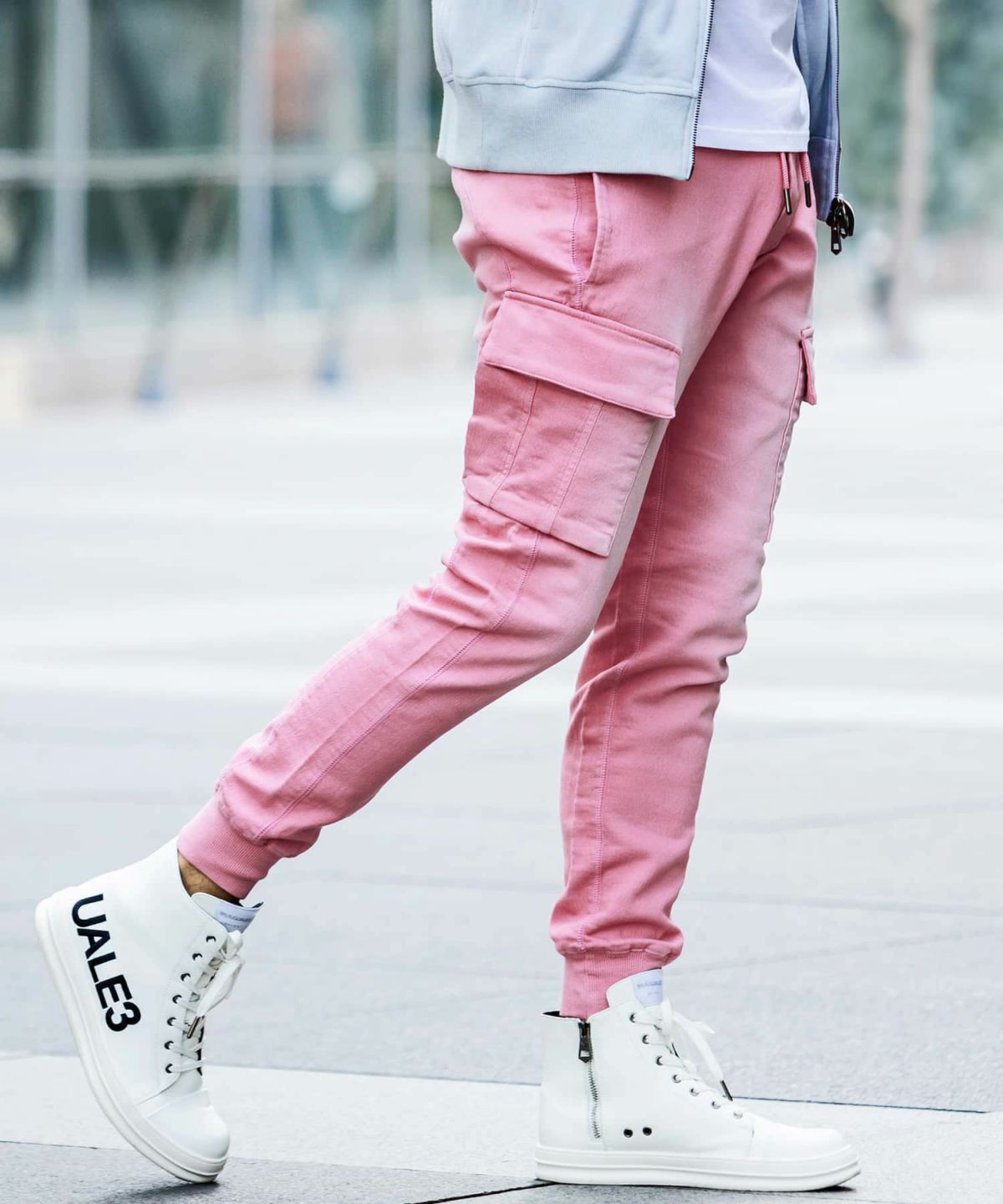 新品1PIU1UGUALE3 RELAX リラックス カラージョグ カーゴパンツ 1PIU1UGUALE3 RELAX(ウノピゥウノウグァーレトレ リラックス)カラー