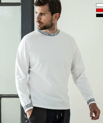 1PIU1UGUALE3 RELAX(ウノピゥウノウグァーレトレ リラックス)ネックロゴロングTシャツ