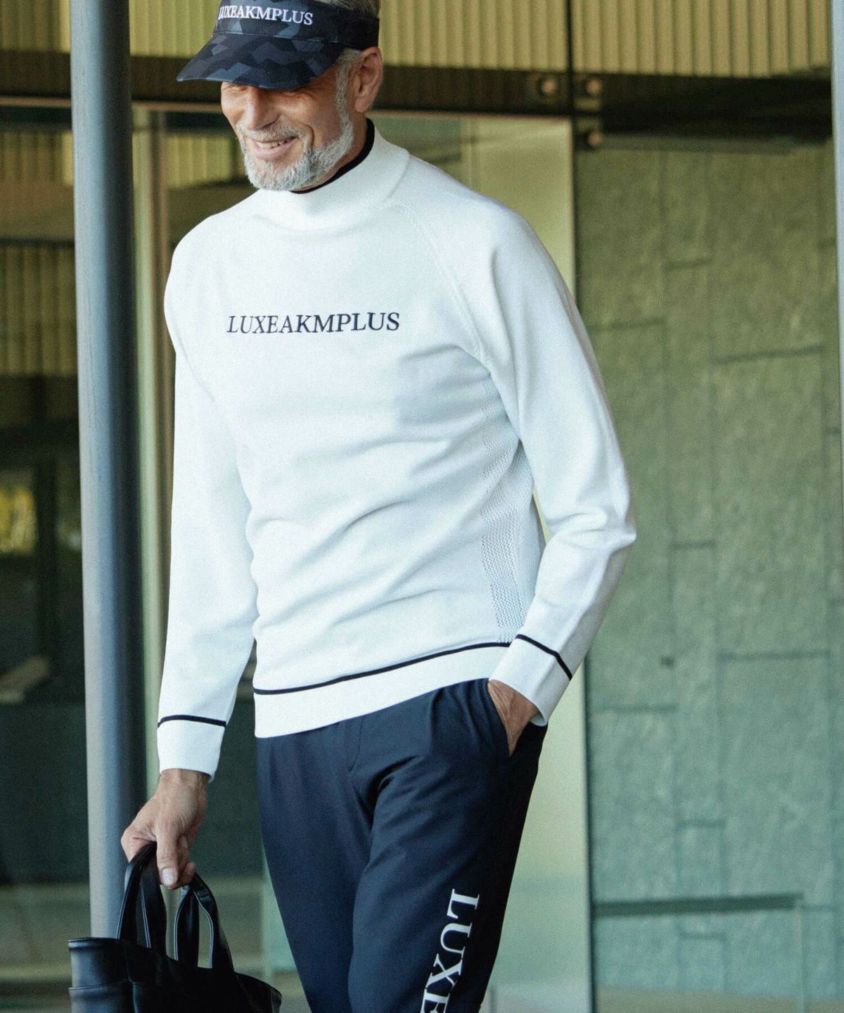 LEON掲載★ LUXEAKMPLUS リュクスエイケイエムプラスモックネックL LUXEAKMPLUS(リュクスエイケイエムプラス)ゴルフ フロントロゴモック