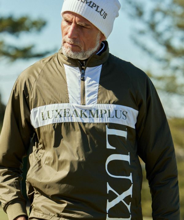 新品【LUXEAKMPLUS】リュクスエイケイエムプラス ゴルフ セットアップ LUXEAKMPLUS(リュクスエイケイエムプラス)ゴルフ バイカラー総柄