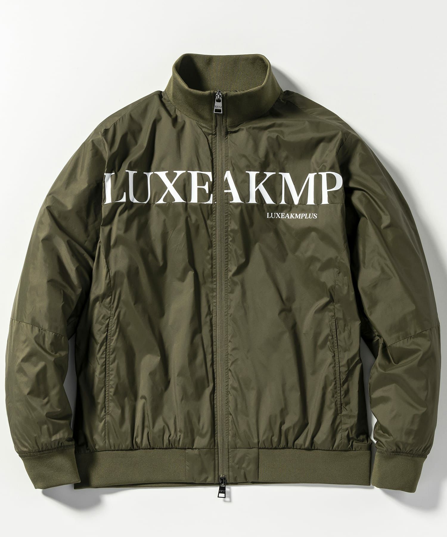 LUXEAKMPLUS(リュクスエイケイエムプラス)ゴルフ 軽量フルジップ