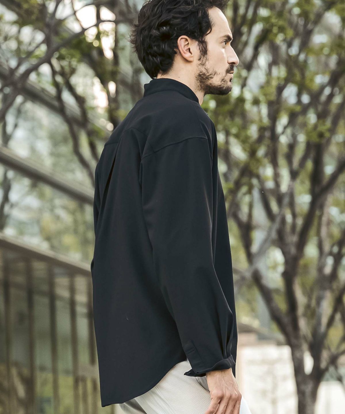 1PIU1UGUALE3 ハーフジップシャツ　WHITE サイズ：L 1PIU1UGUALE3 RELAX(ウノピゥウノウグァーレトレ リラックス)ハーフ