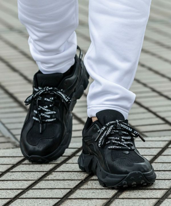 1PIU1UGUALE3 RELAX(ウノピゥウノウグァーレトレ リラックス)Vibram