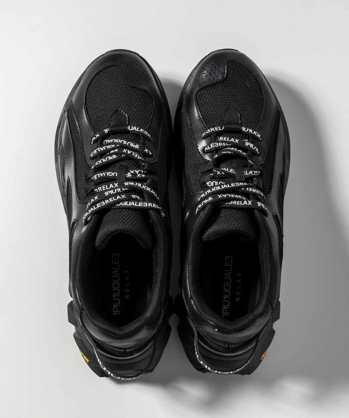 1PIU1UGUALE3 RELAX(ウノピゥウノウグァーレトレ リラックス