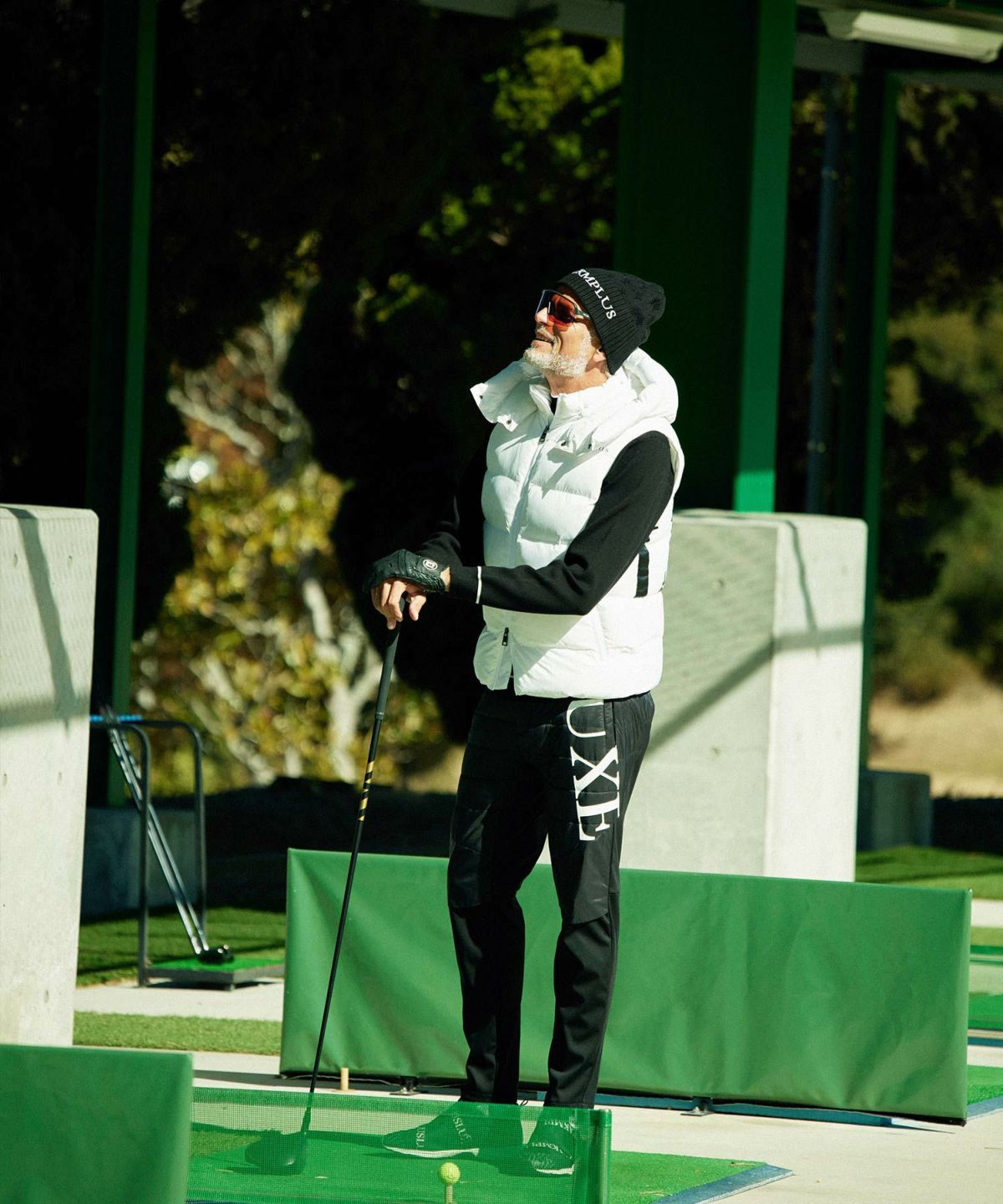 【新品】LUXEAKMPLUS 止水ポケット防風ロングパンツ Mサイズ リュクスエイケイエムプラス LUXEAKMPLUS(リュクスエイケイエムプラス