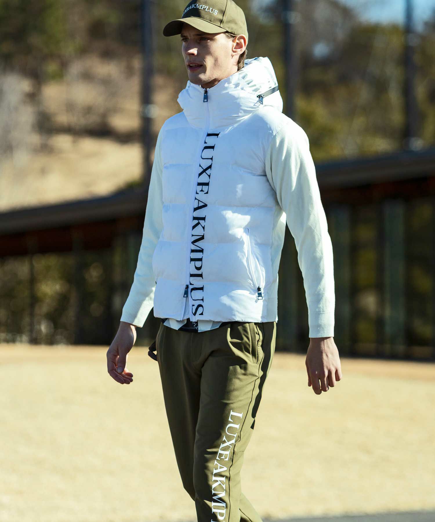 LUXEAKMPLUS(リュクスエイケイエムプラス)ゴルフ センターロゴスリーブ