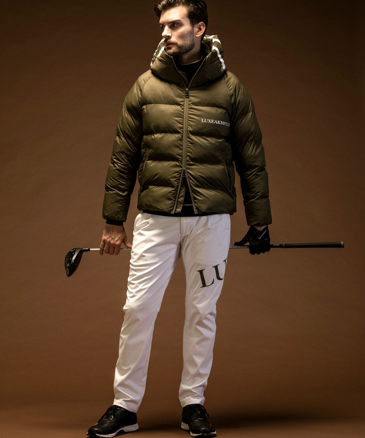 LUXEAKMPLUSリュクスエイケイエムプラス ゴルフ フードロゴ軽量ナイロン LUXEAKMPLUS ゴルフ フードロゴ軽量ナイロンジャケット | リュクス