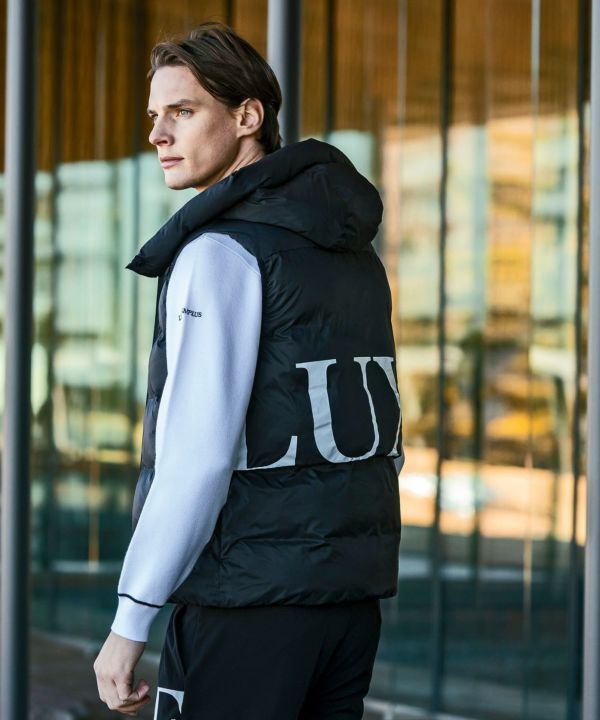 LUXEAKMPLUS新品中綿ベスト LUXE AKM PLUS ダウンベスト ベスト LUXEAKMPLUS×roar(リュクス