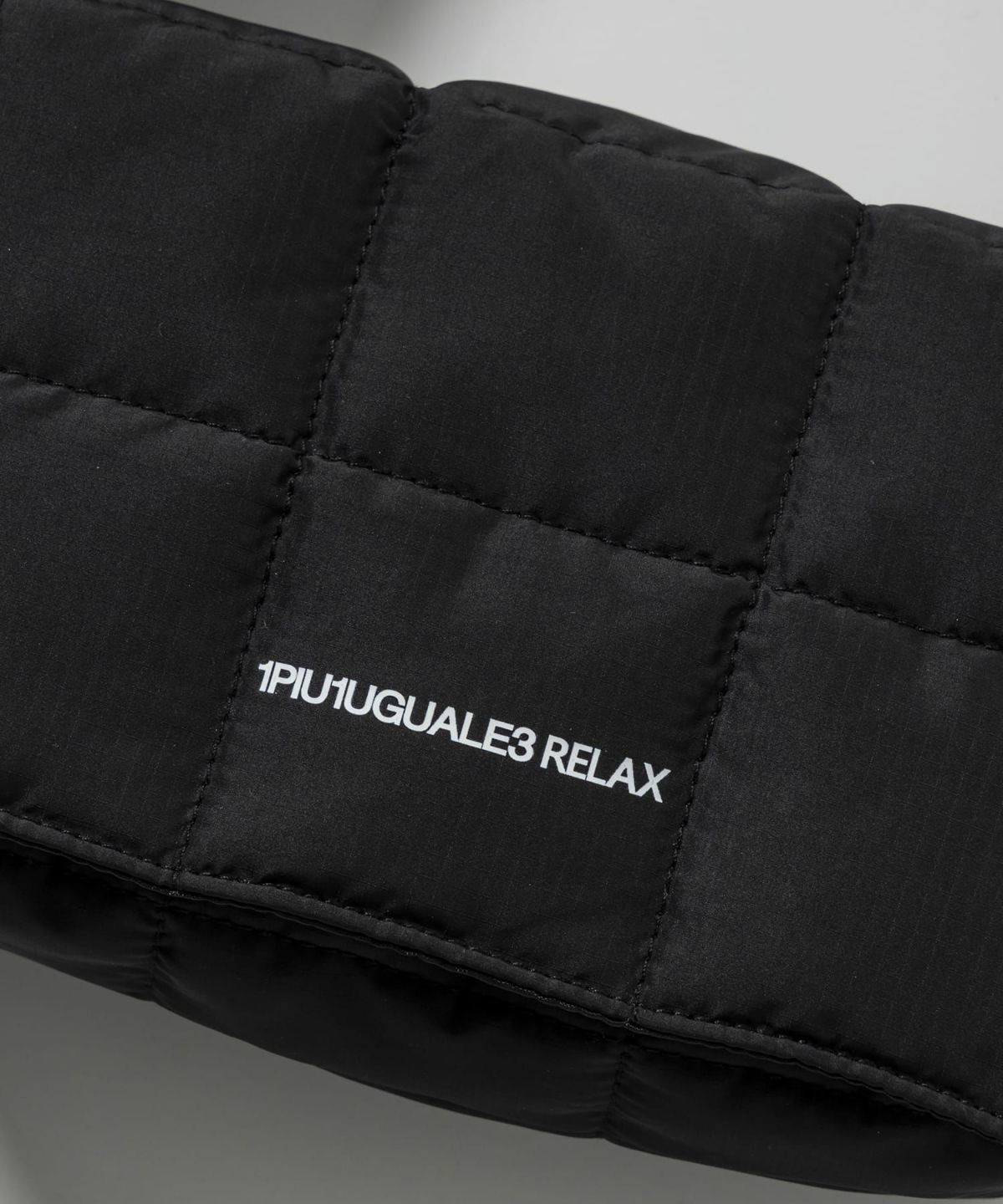 楽天市場】1PIU1UGUALE3 RELAX ウノピゥウノウグァーレトレ