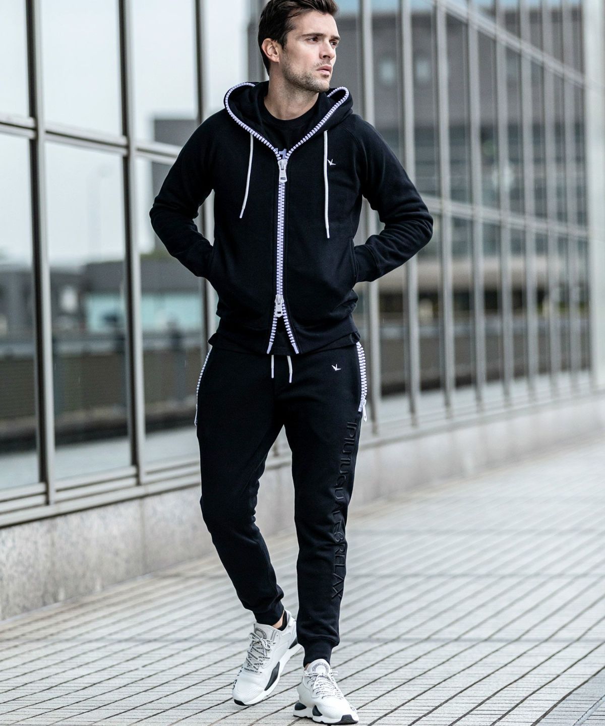 1PIU1UGUALE3 RELAX(ウノピゥウノウグァーレトレ リラックス)ビッグ