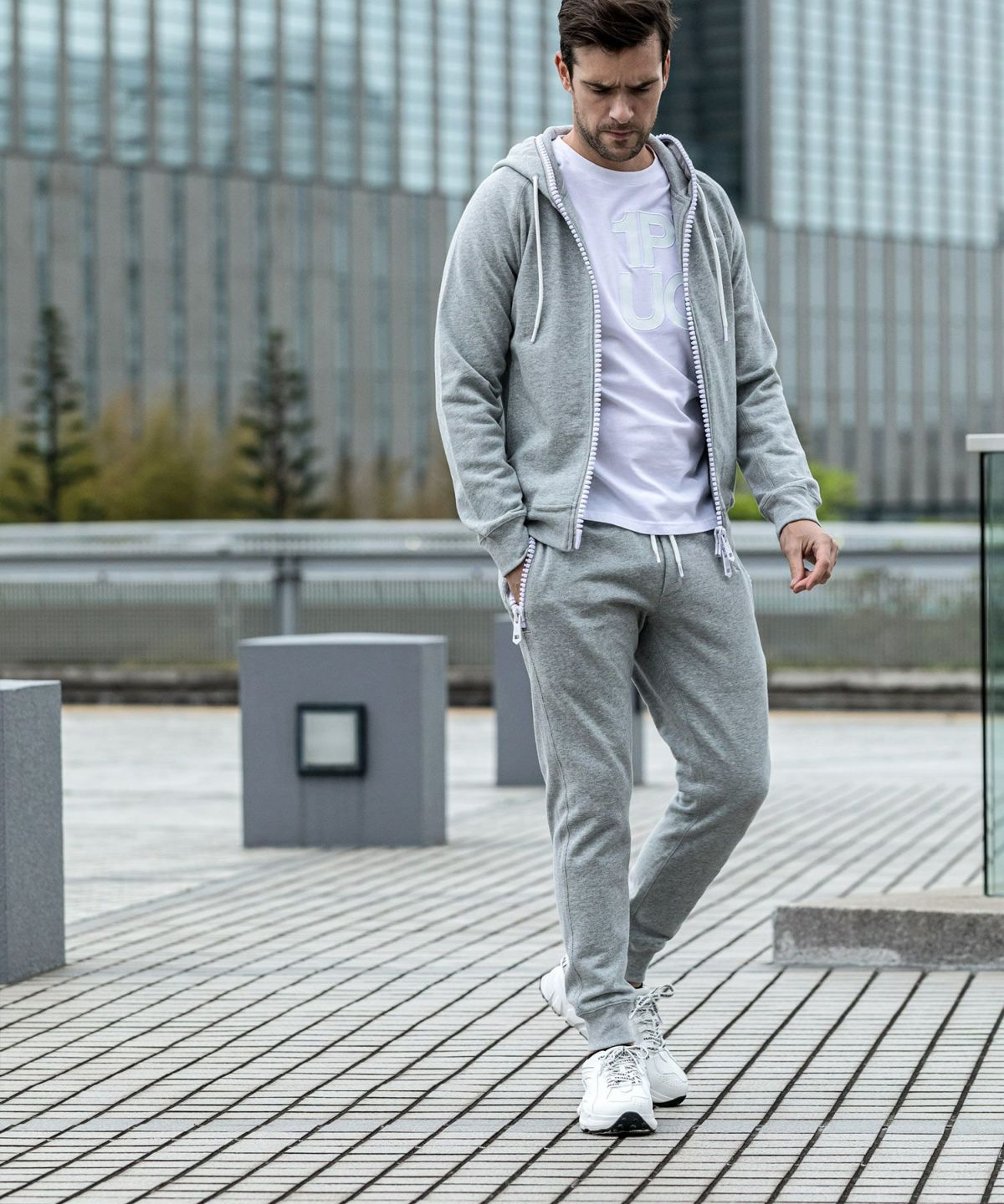 1PIU1UGUALE3 RELAX(ウノピゥウノウグァーレトレ リラックス)ビック