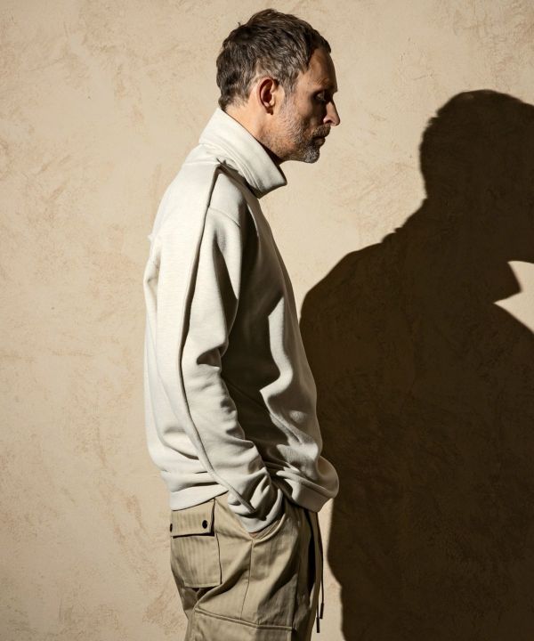 C DIEM(カルペディエム)レザーパイピングモックネックシャツ