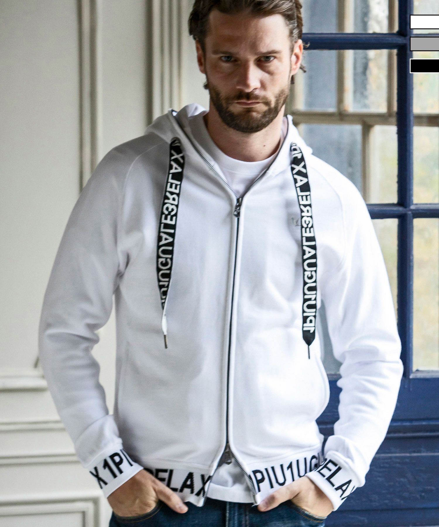1piu1uguale3 SPORTS 5 ブラック MOVING 逆巻き ZIP HOODIE