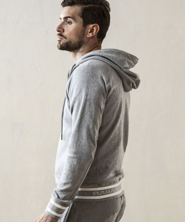 1PIU1UGUALE3 RELAX(ウノピゥウノウグァーレトレ リラックス)ライン